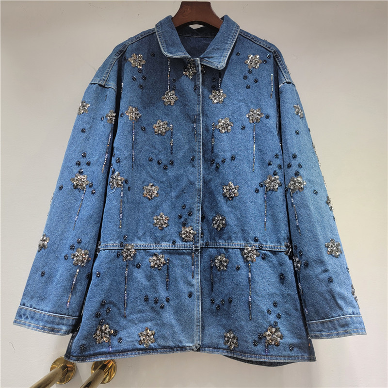 Winter Clothing Trends 2026 - SuperAen 자수 플레어 플라워스 폴로 칼라