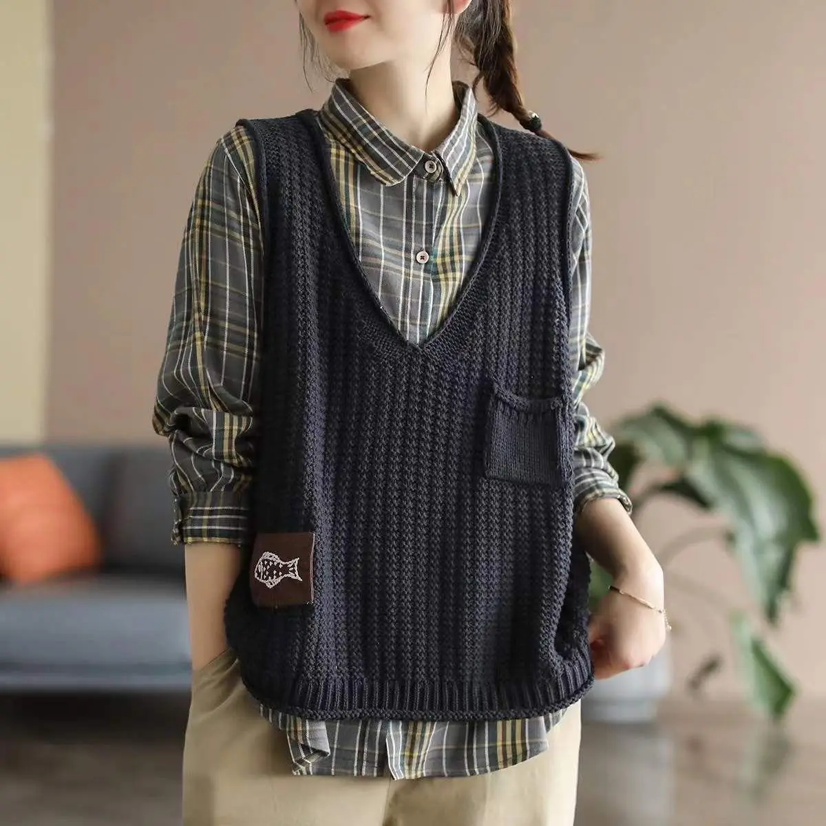 공개된 상품: 여성용 니트 조끼, 솔리드 크롭 웨이스트 - Winter Clothing Trends 2026 리뷰 및 가격